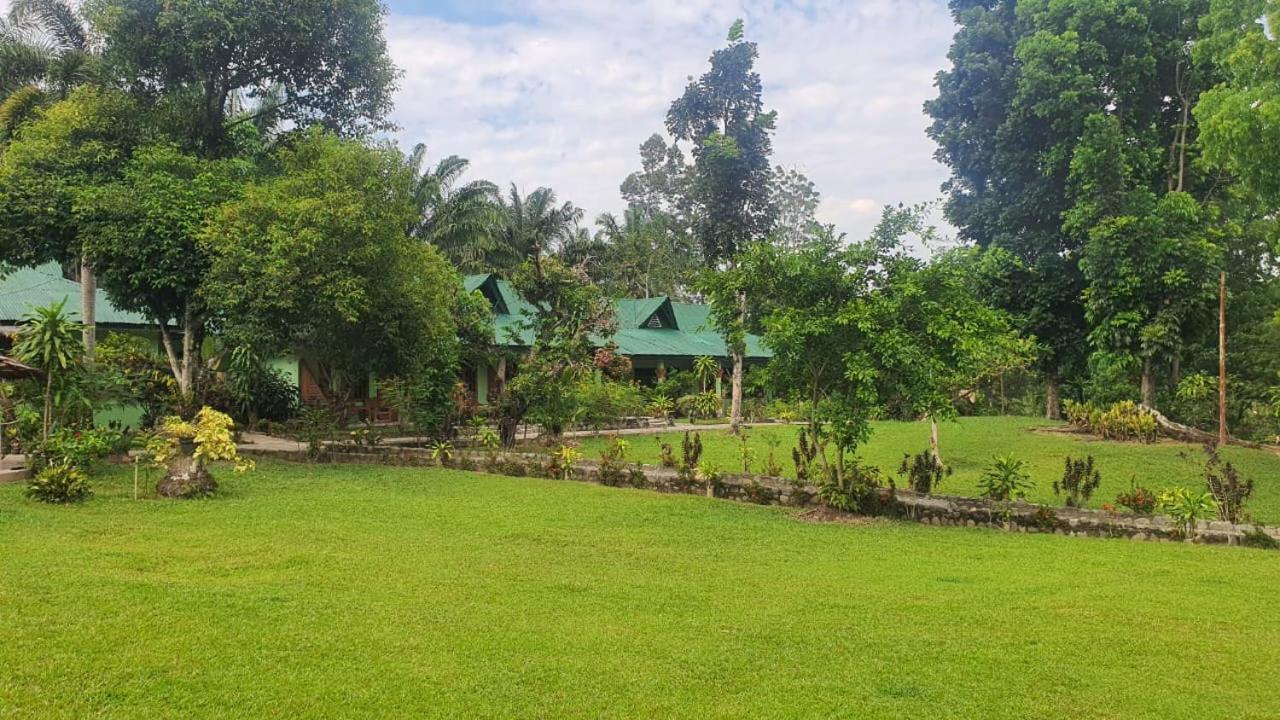Wisma Batu Mandi Букит-Лаванг Экстерьер фото