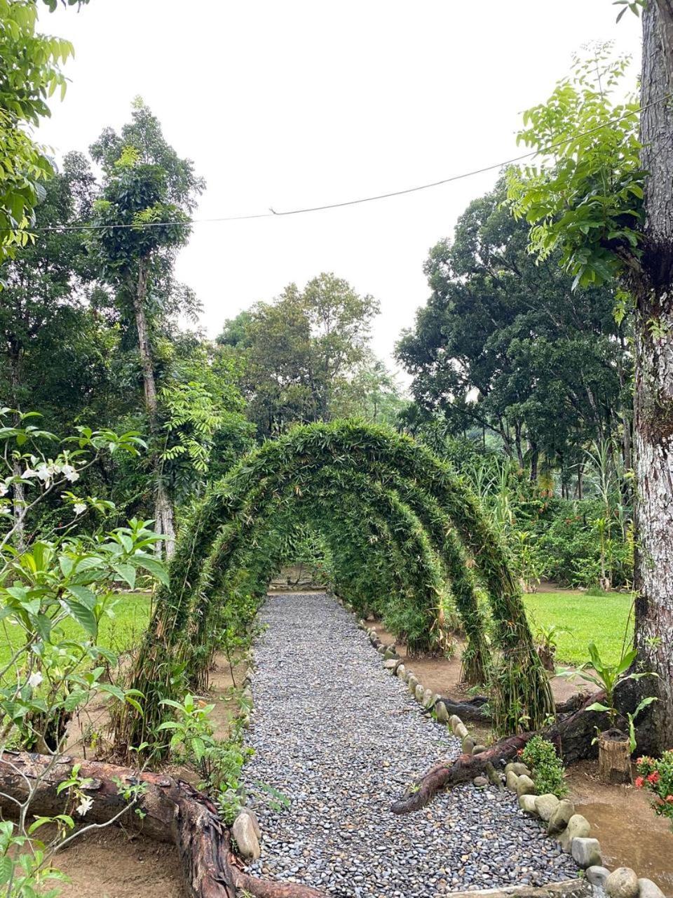 Wisma Batu Mandi Букит-Лаванг Экстерьер фото