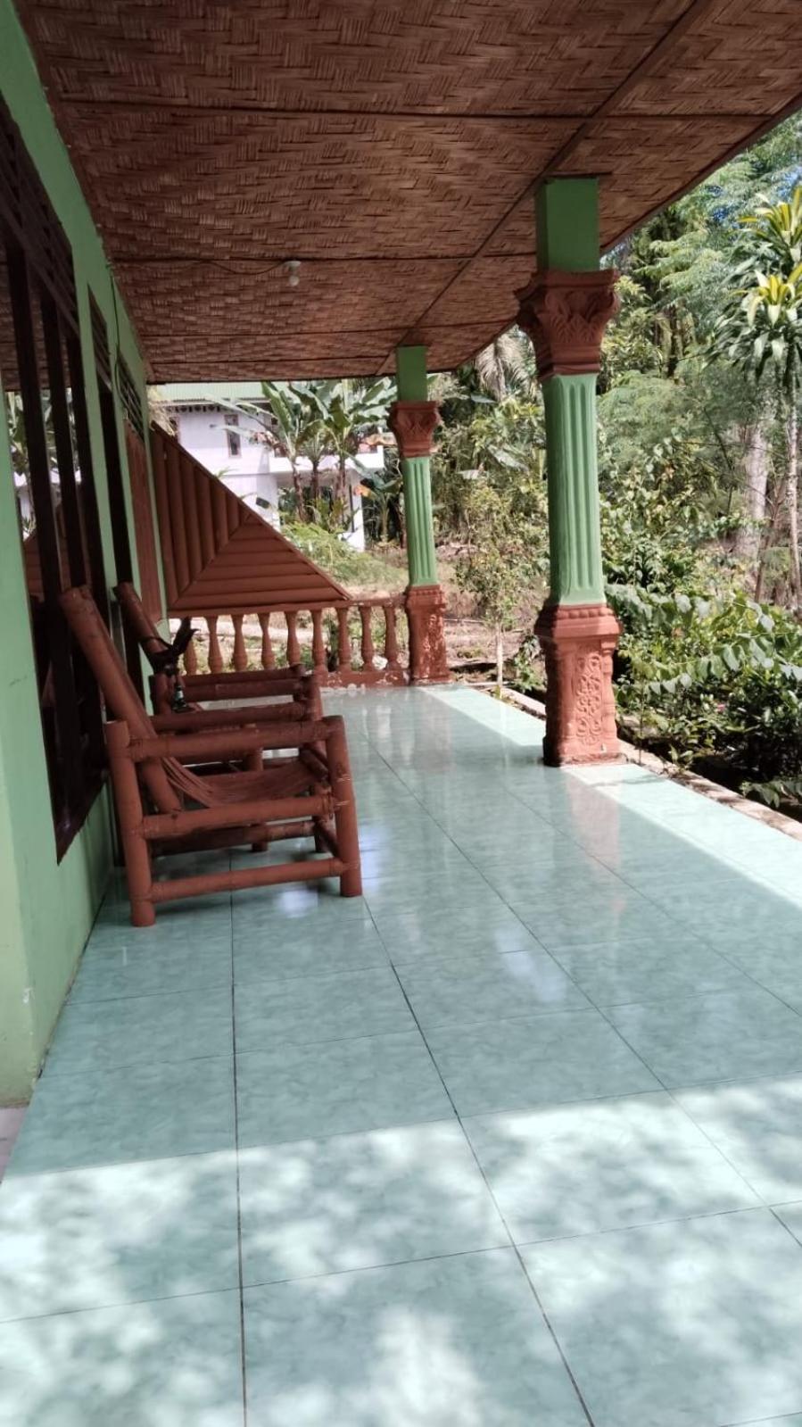 Wisma Batu Mandi Букит-Лаванг Экстерьер фото